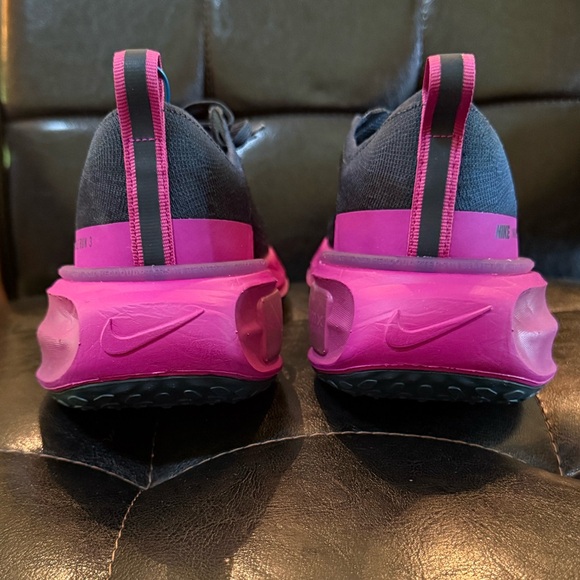 NIKE WMNS ZOOMX INVINCIBLE RUN FK 3 - Picture 6 of 16